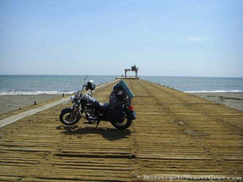 Pier in ruins at Pisco.