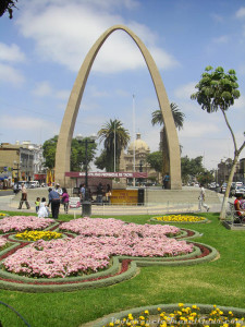 Central Boulevard in Tacna